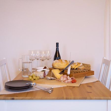 Apartamento La Mascarana Lesa Habitación foto