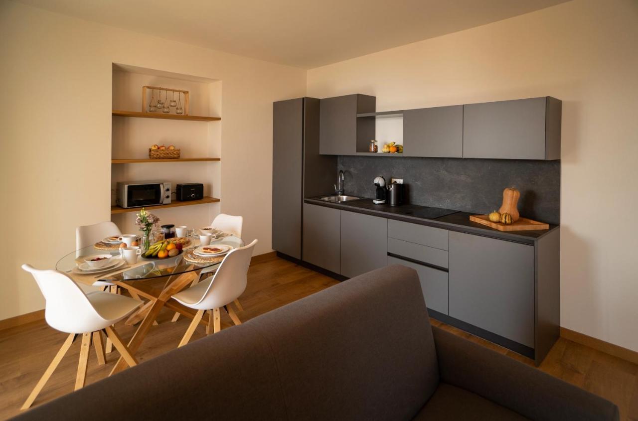Apartamento La Mascarana Lesa Habitación foto