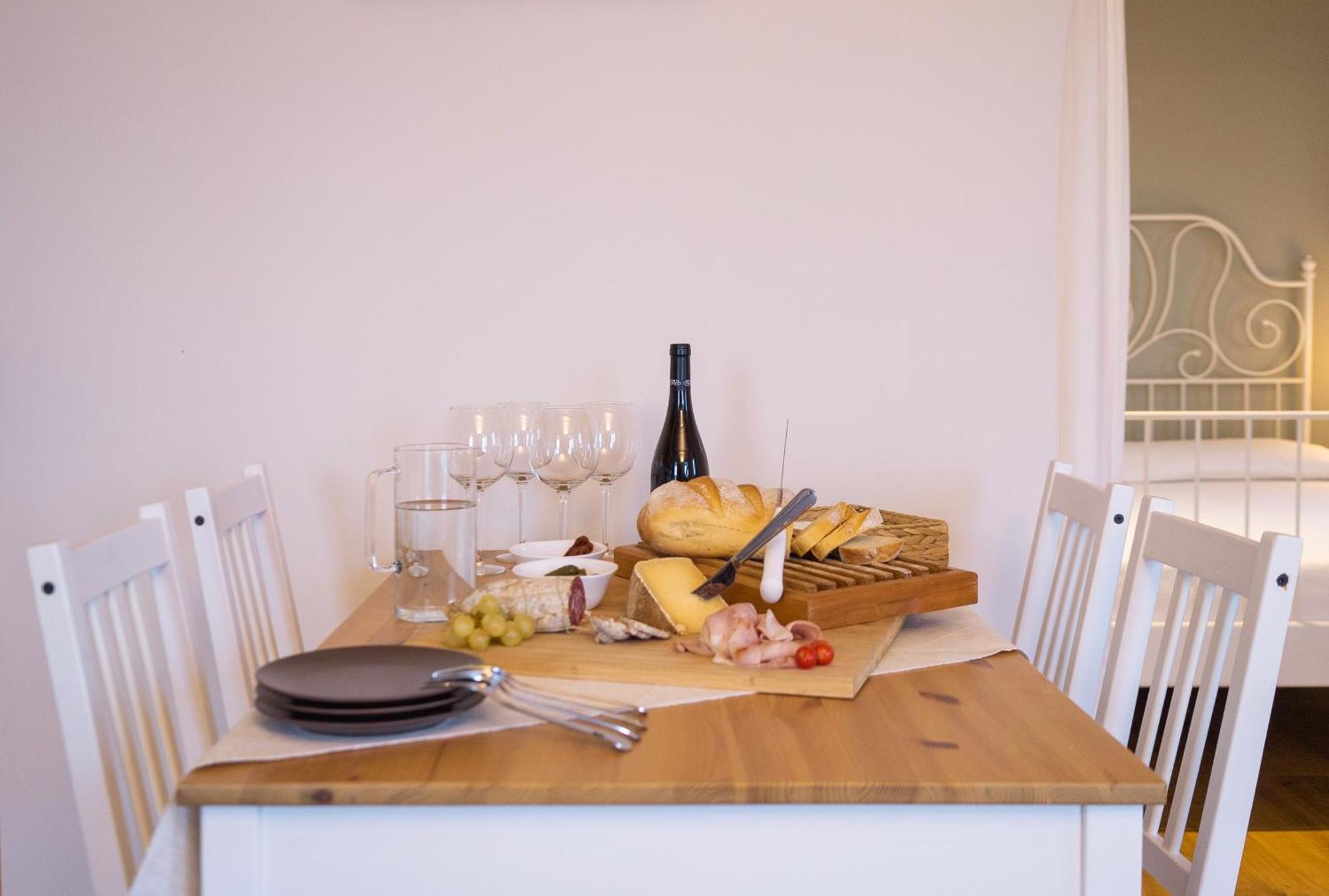 Apartamento La Mascarana Lesa Habitación foto
