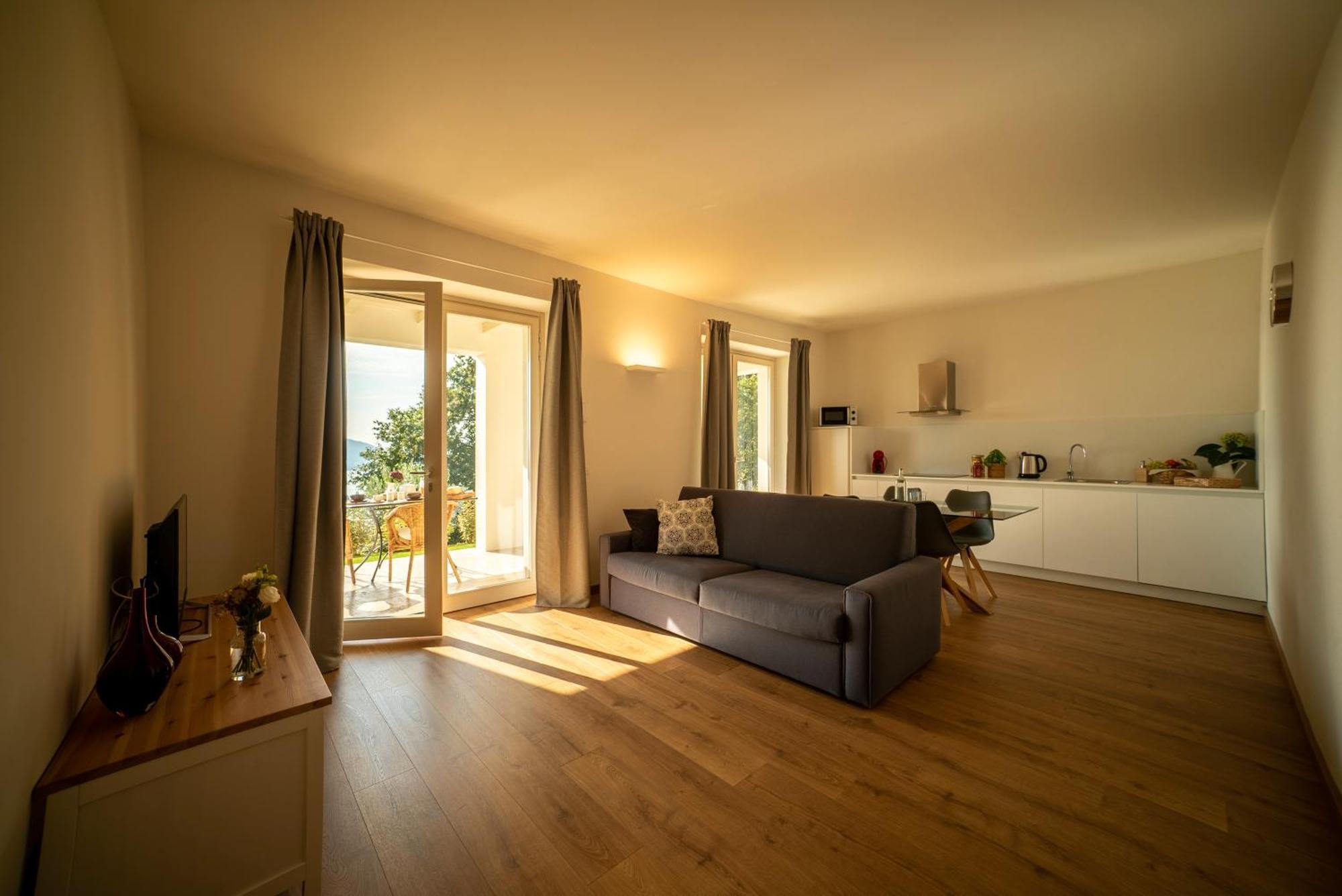 Apartamento La Mascarana Lesa Habitación foto
