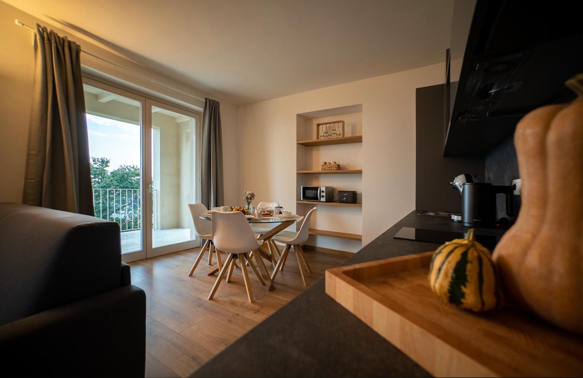 Apartamento La Mascarana Lesa Habitación foto